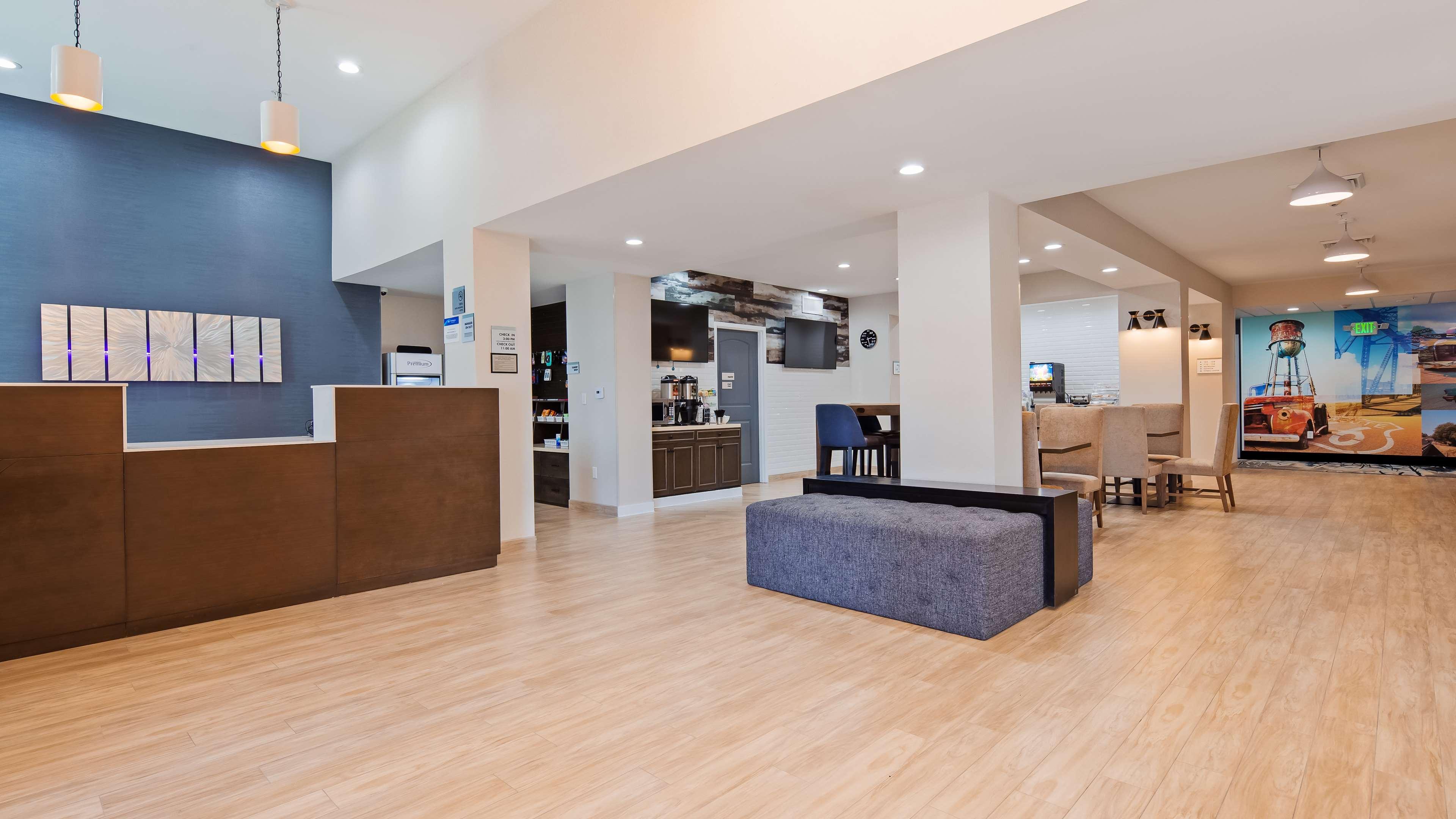 Best Western Plus New Barstow Inn & Suites מראה חיצוני תמונה